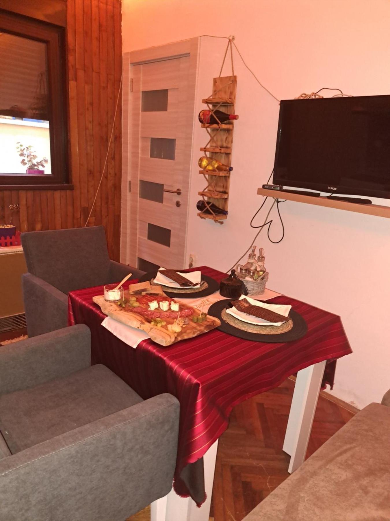 Apartman En Dusanovac Экстерьер фото