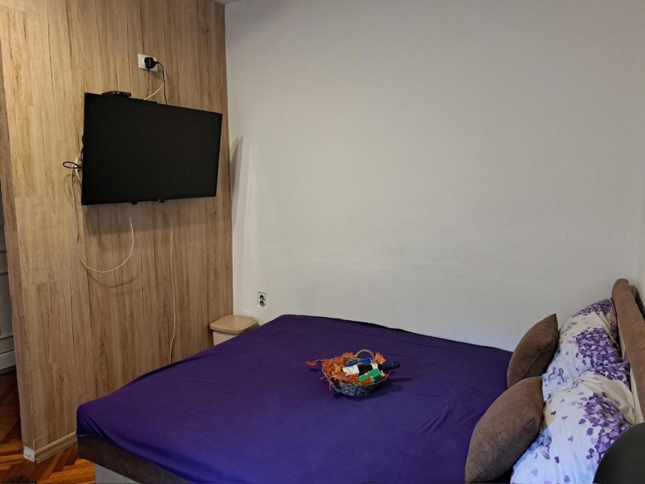 Apartman En Dusanovac Экстерьер фото