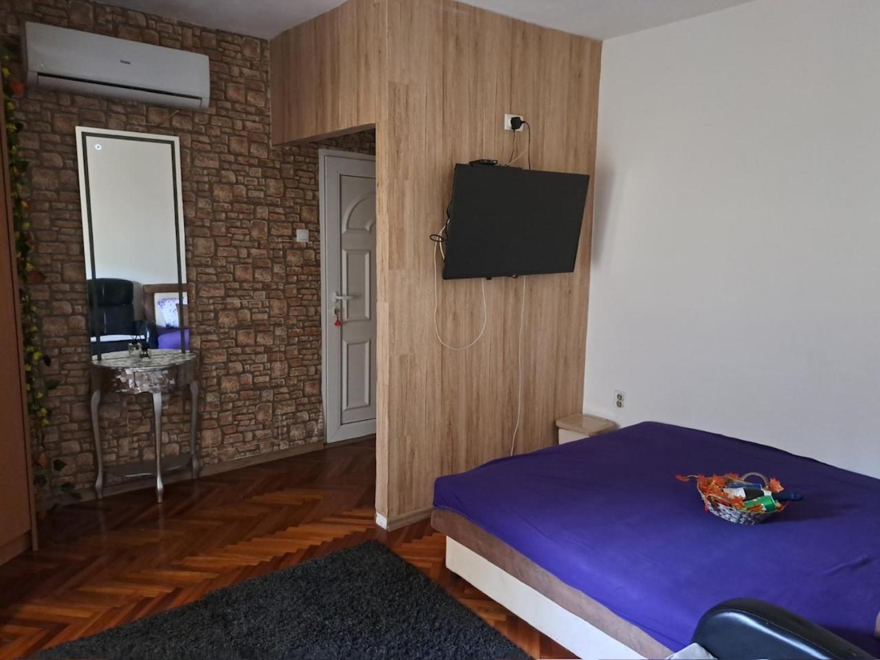 Apartman En Dusanovac Экстерьер фото