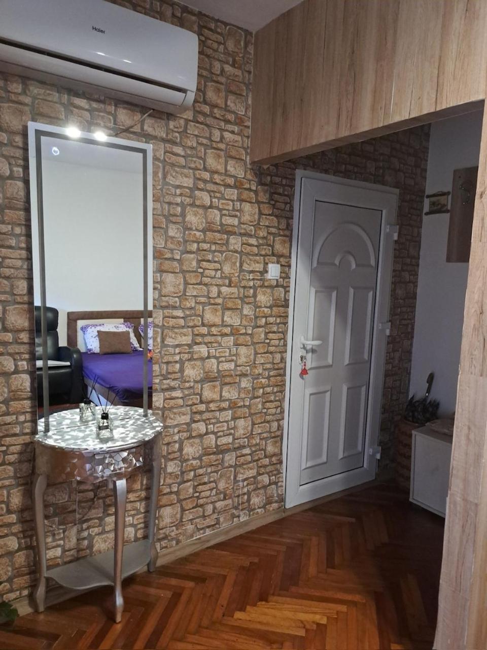 Apartman En Dusanovac Экстерьер фото